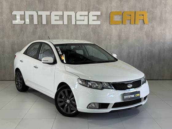 KIA CERATO 1.6 SX3 16V GASOLINA 4P AUTOMÁTICO